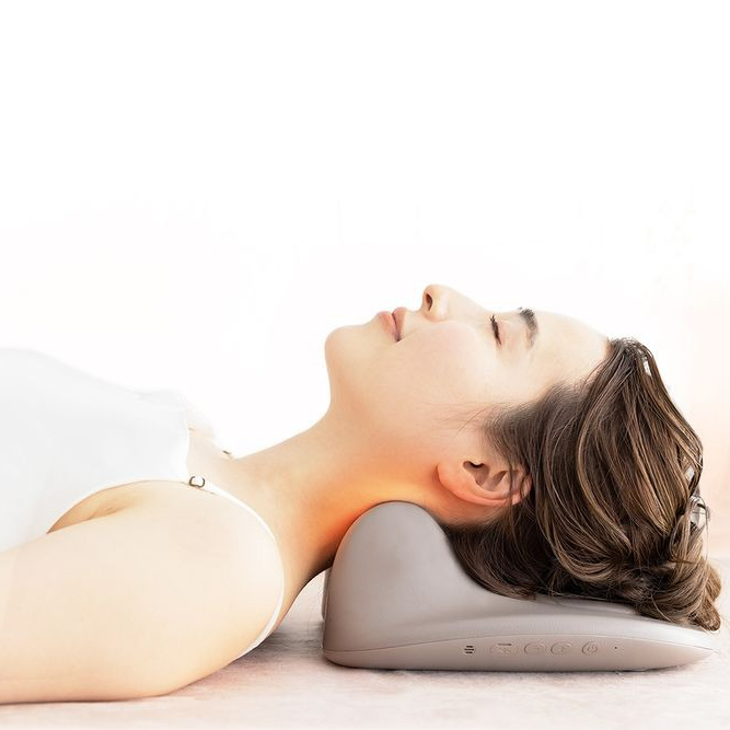 ボディ・フェイスケア NIPLUX NECK PREMS NIPLUX公式店】NECK PREMS│EMSと温熱で首の違和感にアプローチ